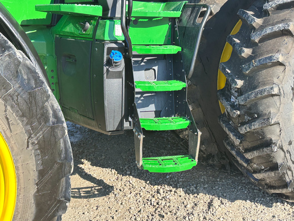 2025 John-Deere 8R 280