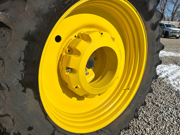 2025 John-Deere 8R 280