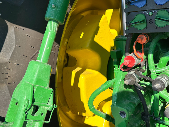 2025 John-Deere 8R 280