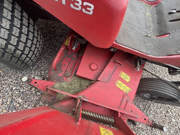 Used 2013 Massey Ferguson ZT33 Zero Turn Mowers at Horizon Ag & Turf in Vermilion, AB - Photo7
