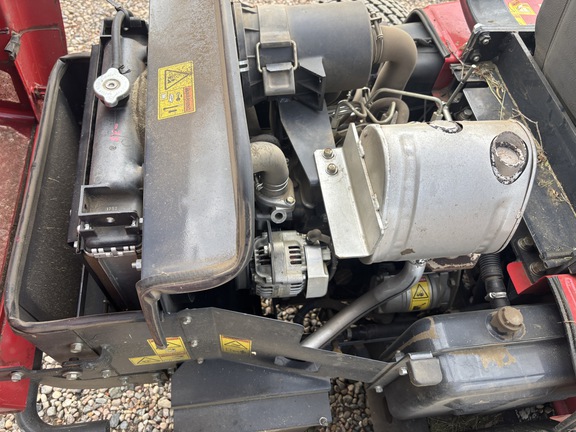 Used 2013 Massey Ferguson ZT33 Zero Turn Mowers at Horizon Ag & Turf in Vermilion, AB - Photo14