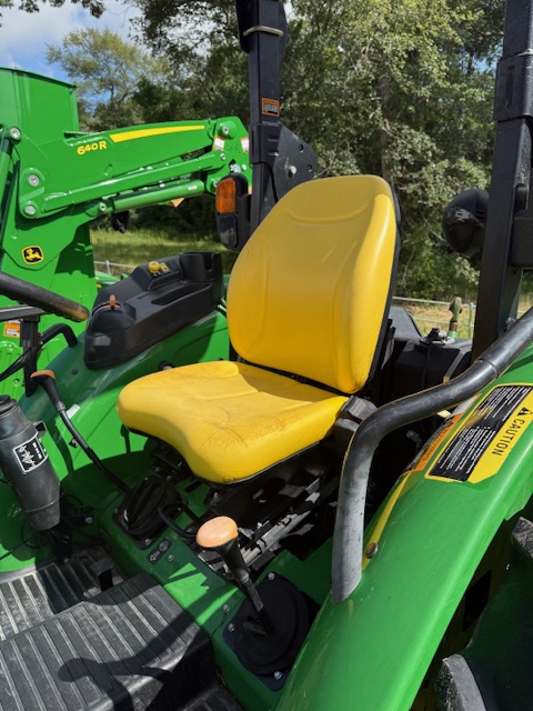 2022 John Deere 5075E Image 8