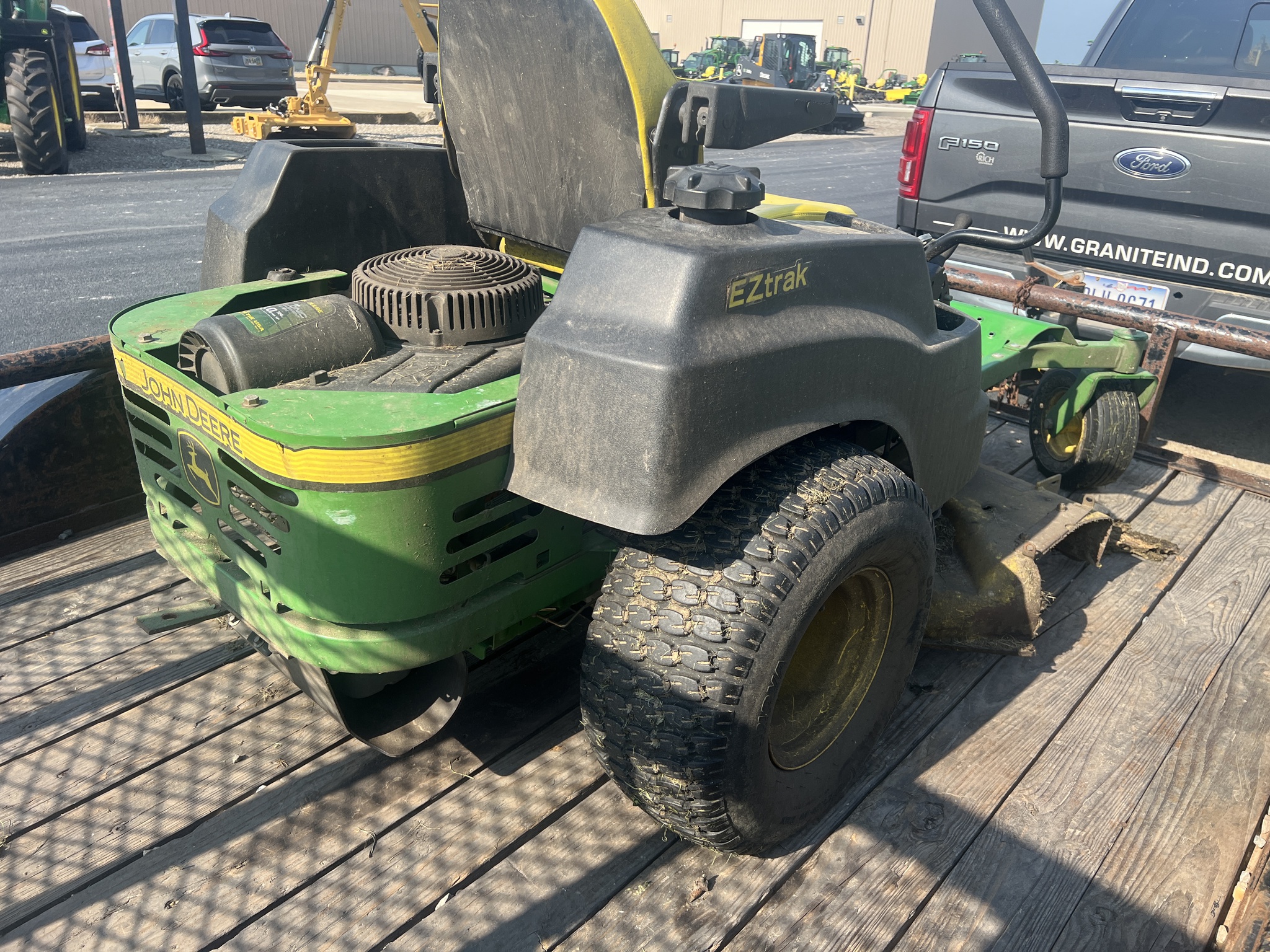 2012 John Deere Z445 Image 5