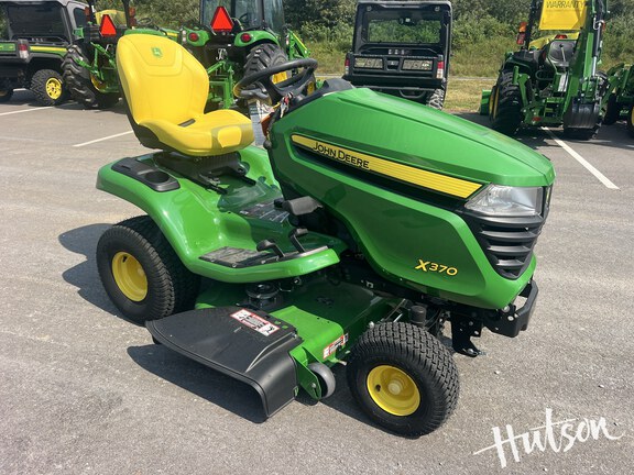 Photo of 2024 John Deere X370