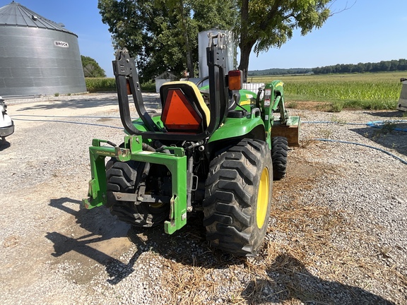 Photo of 2008 John Deere 3520