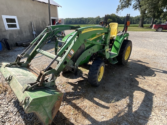 Photo of 2008 John Deere 3520