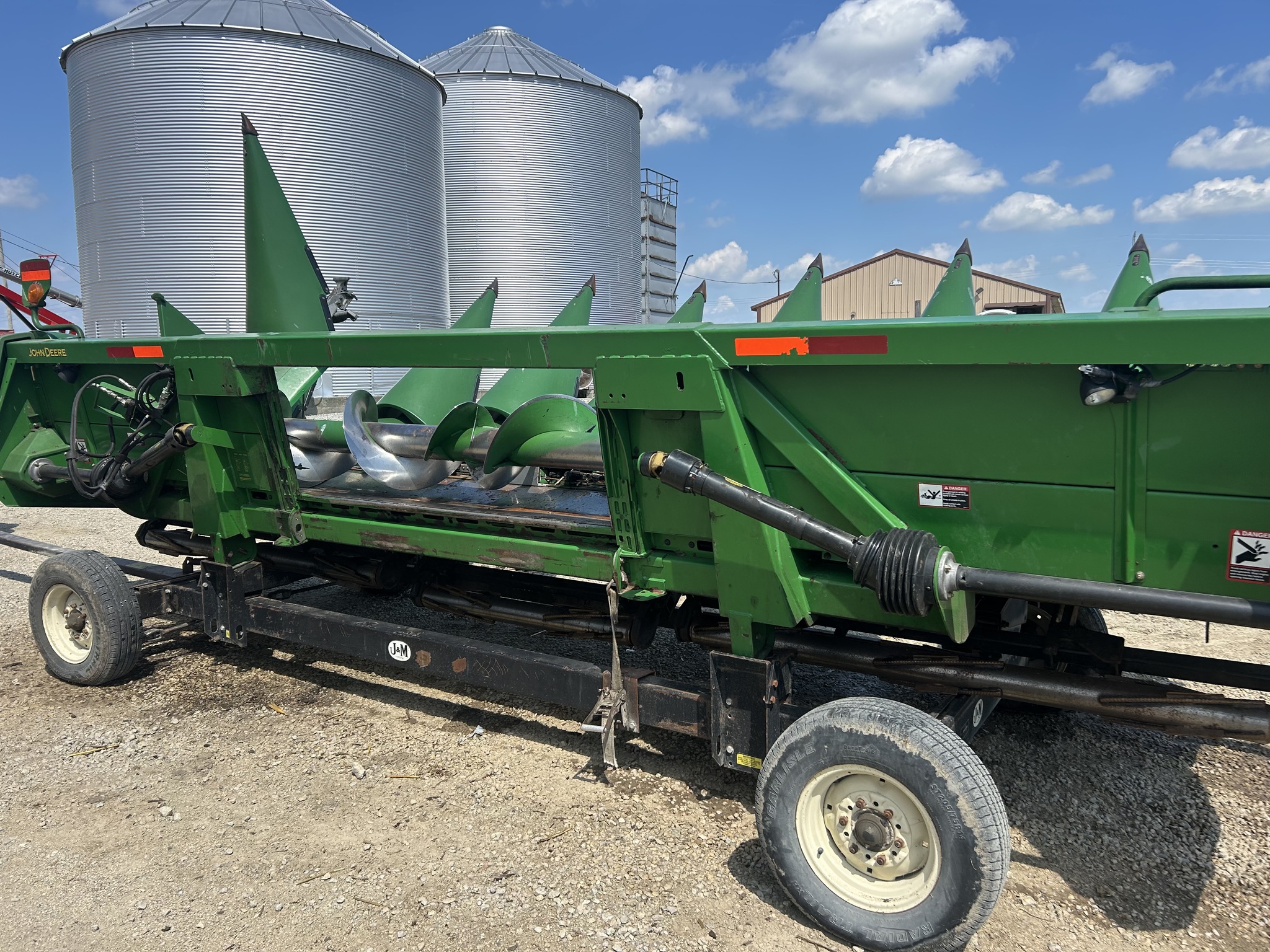2008 John Deere 608C Image 7