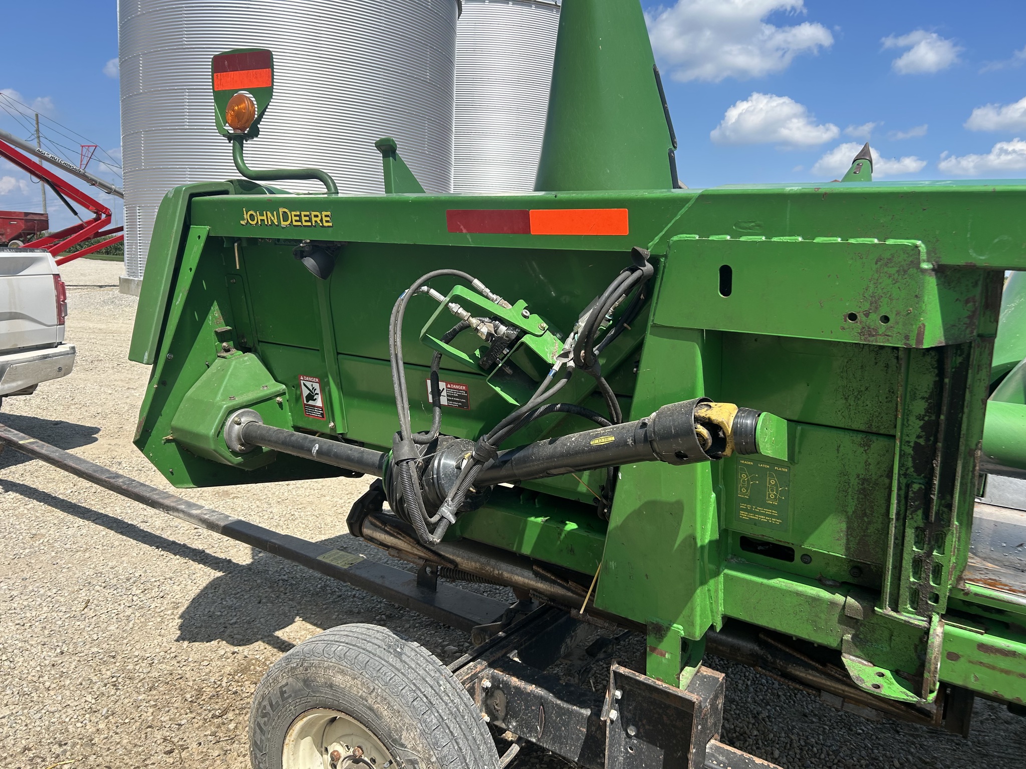 2008 John Deere 608C Image 10