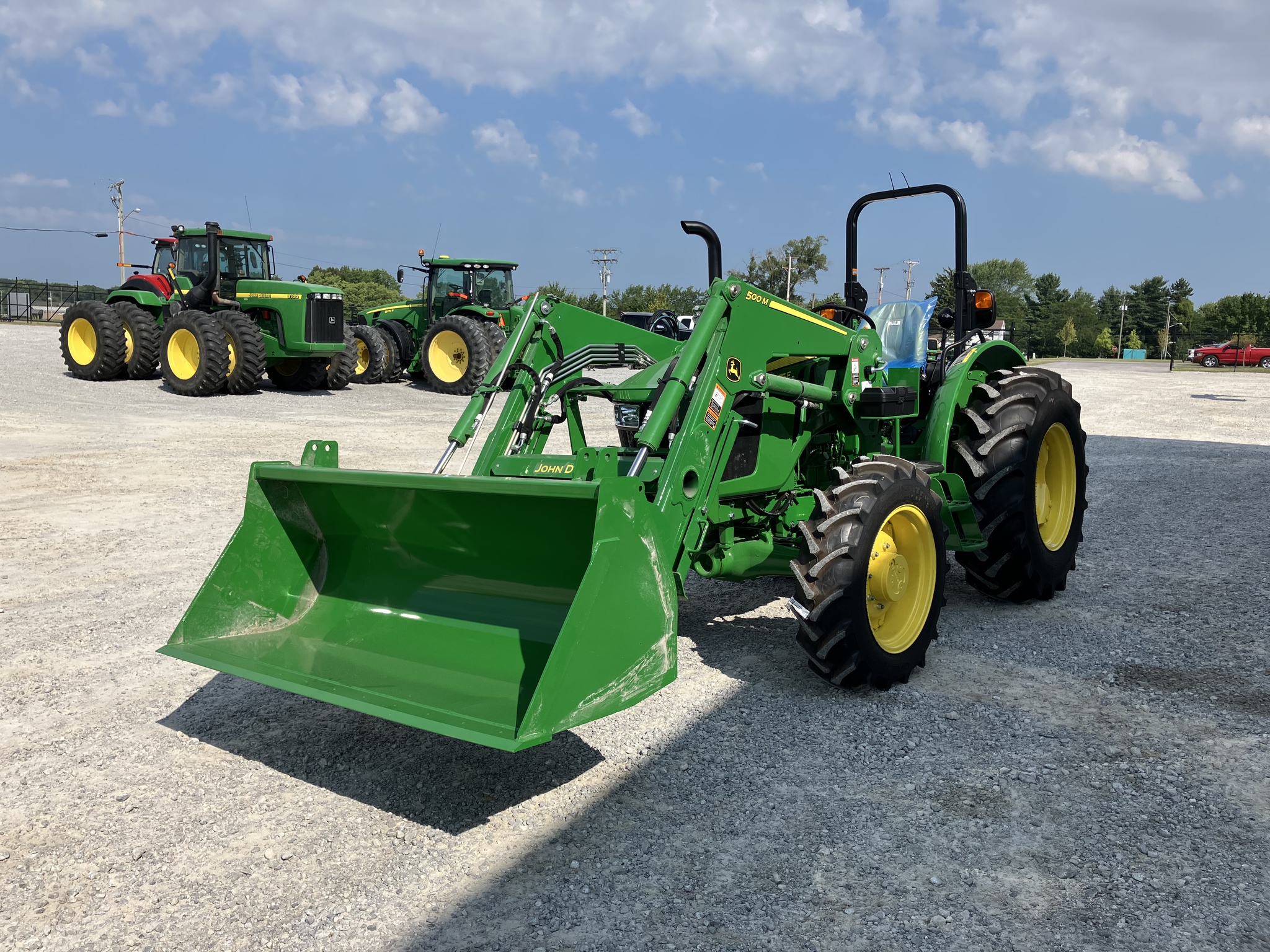 2025 John Deere 5075E Image 4