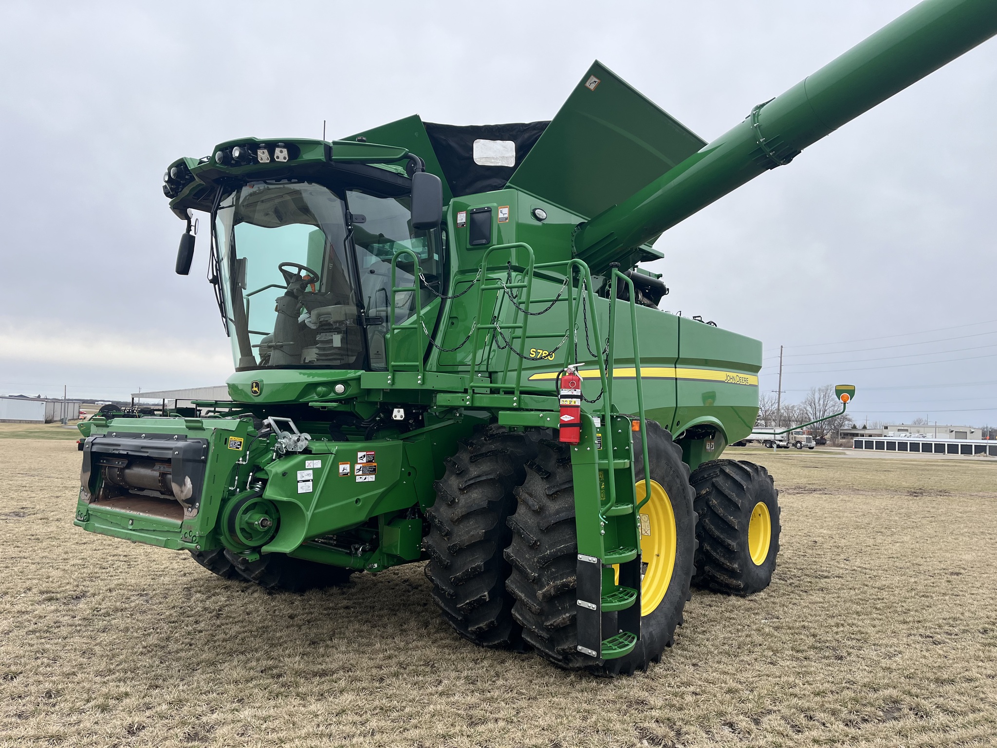  2024 John Deere S780 at Heritage Tractor in Princeton, IL