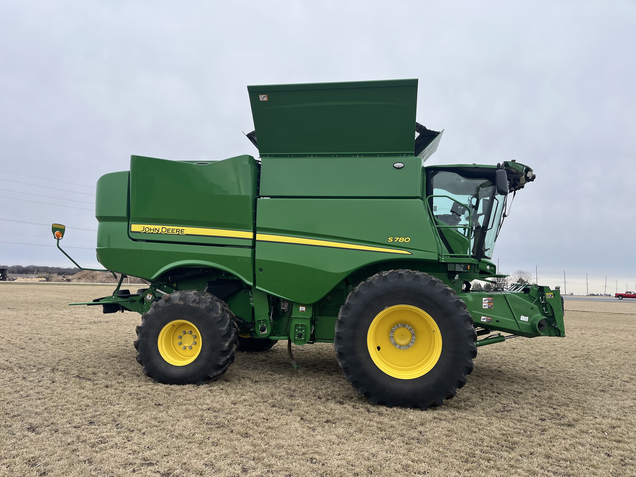  2024 John Deere S780 at Heritage Tractor in Princeton, IL