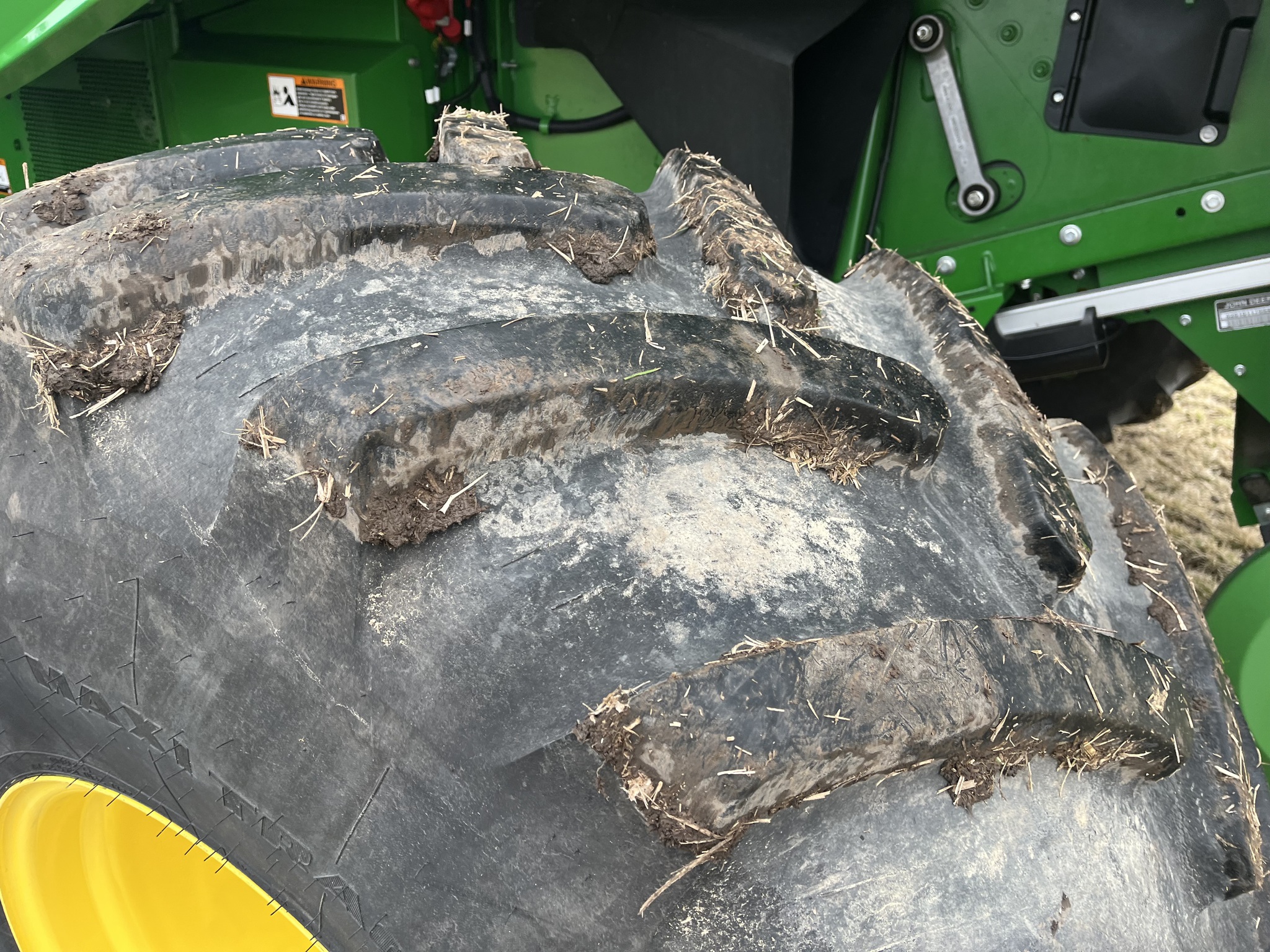  2024 John Deere S780 at Heritage Tractor in Princeton, IL