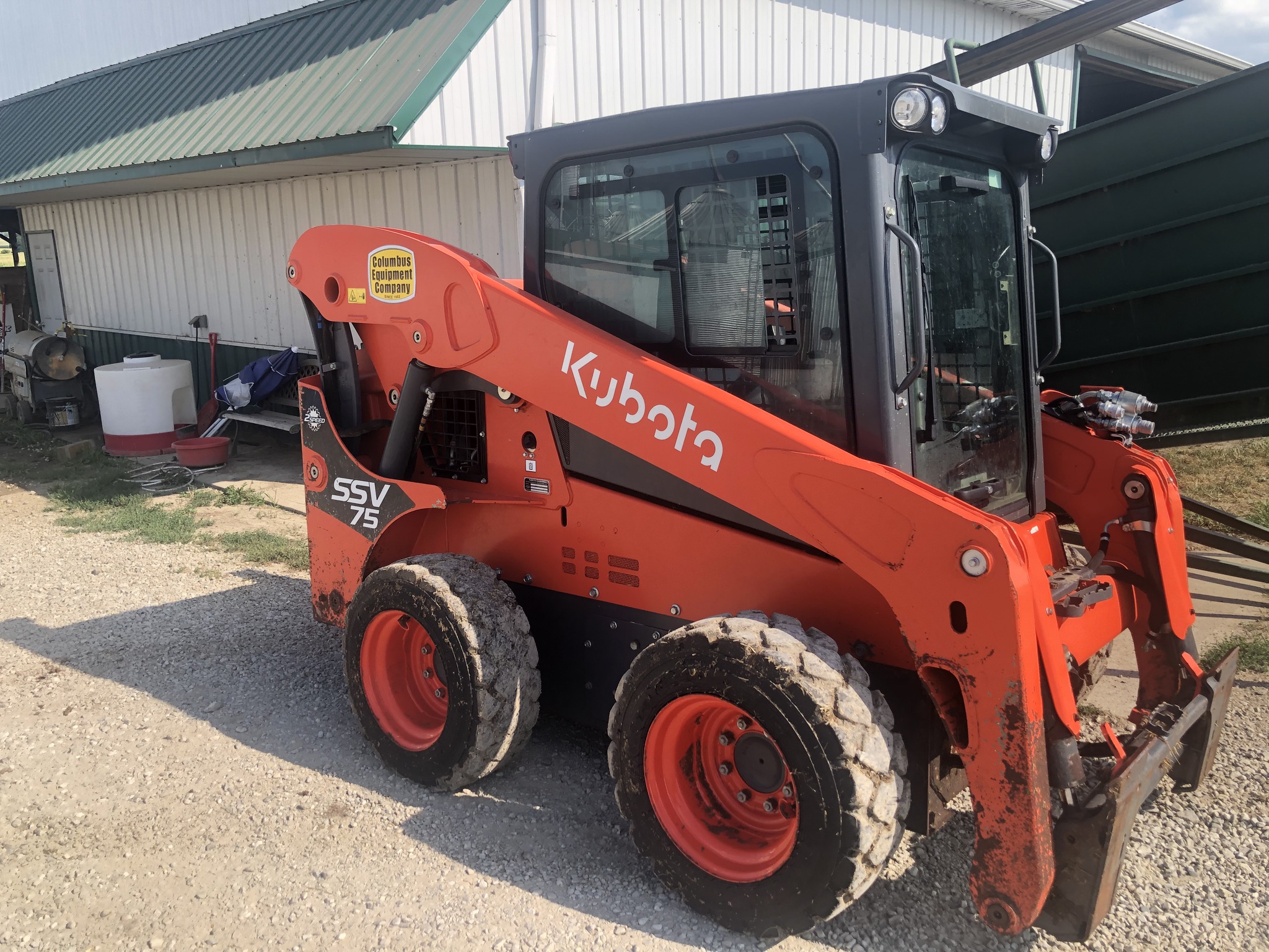 2023 Kubota Ssv75 Image 7