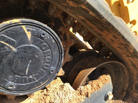 2021 John Deere 333G Photo 3