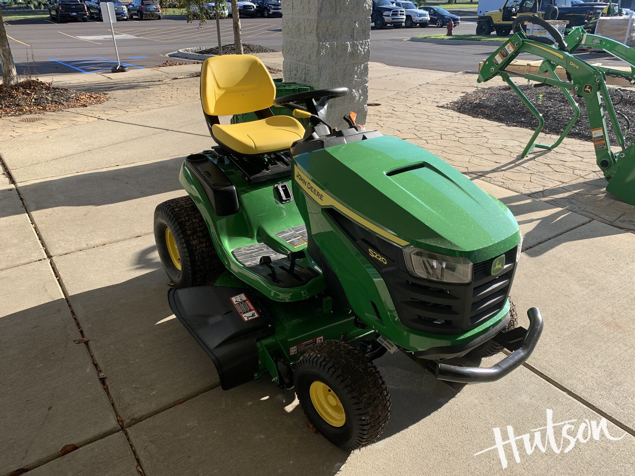 2025 John Deere S220