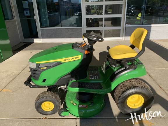 Photo of 2025 John Deere S220