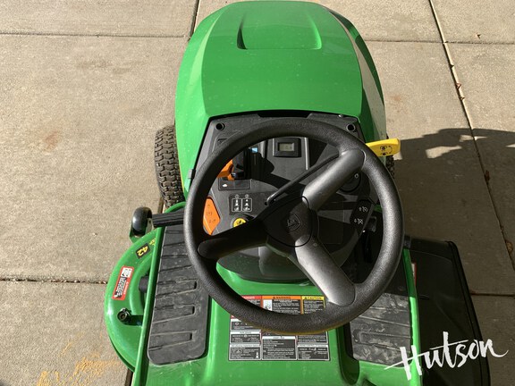 Photo of 2025 John Deere S220