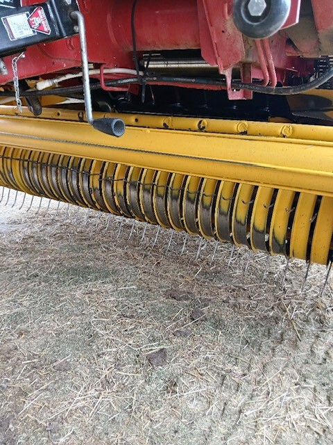2018 New Holland Rollbelt 460 Image 6