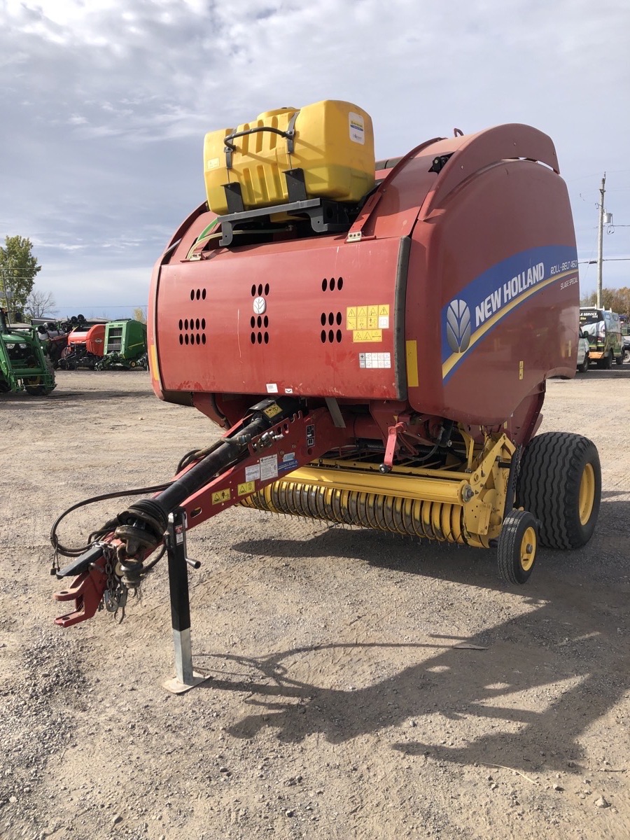 2018 New Holland Rollbelt 460 Image 6