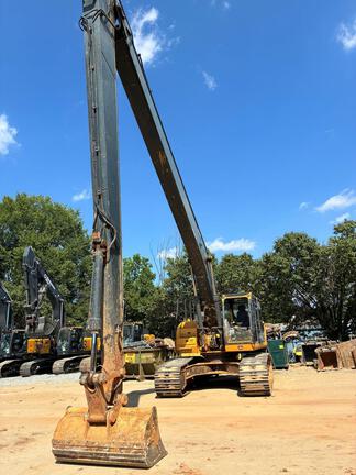 2022 John Deere 300G LC