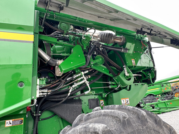 2022 John-Deere S780