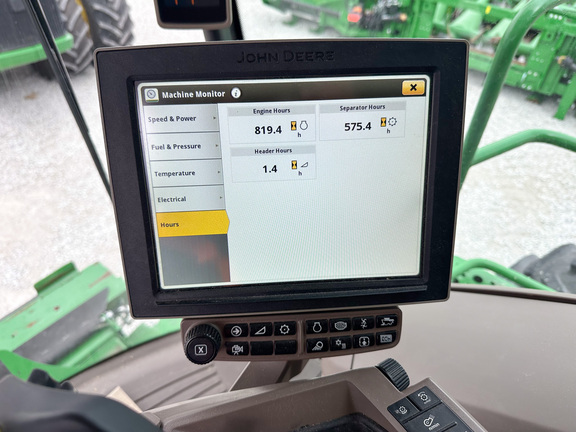 2022 John-Deere S780