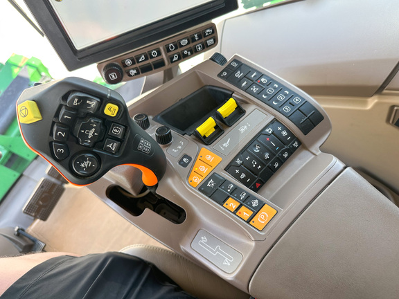 2022 John-Deere S780