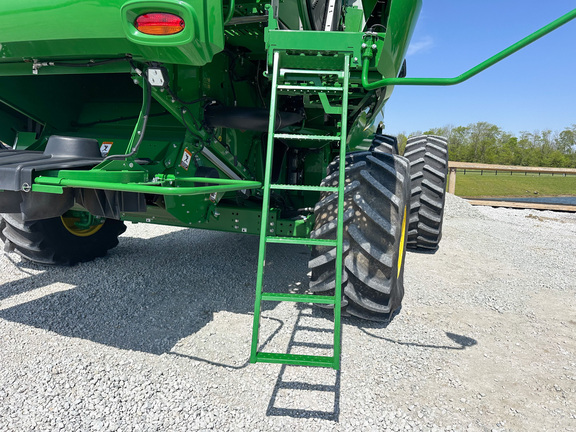 2022 John-Deere S780