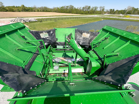 2022 John-Deere S780