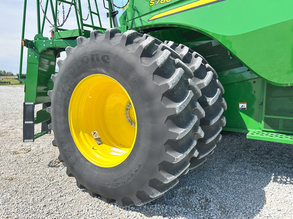 2022 John-Deere S780