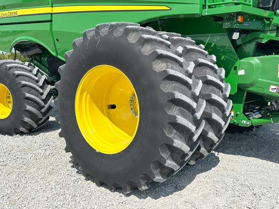 2022 John-Deere S780