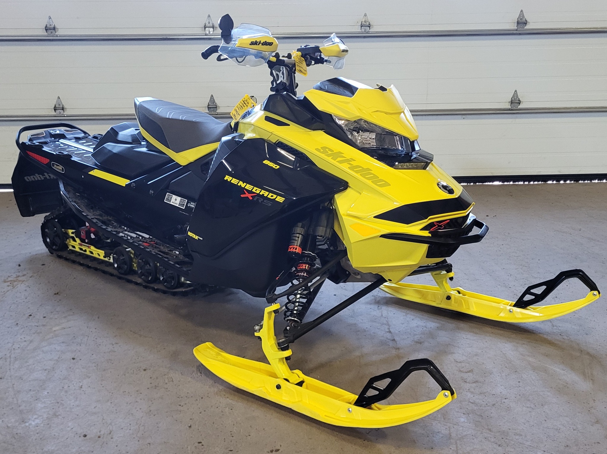 2022 Ski Doo Renegade XRS 850  DEMO Image 4