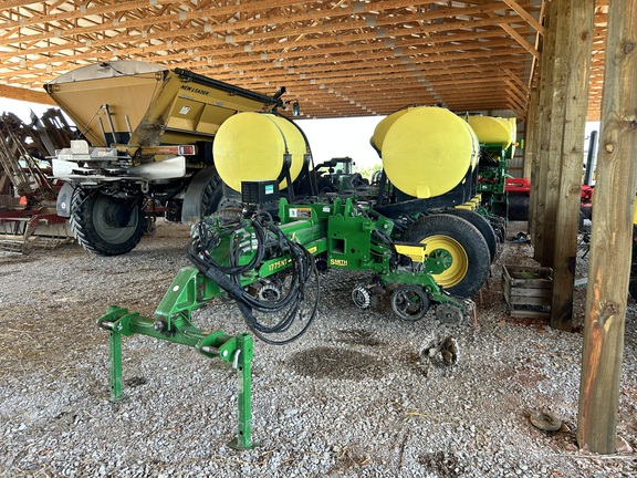 Photo of 2017 John Deere 1775NT