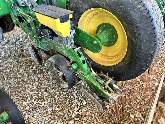 Photo of 2017 John Deere 1775NT