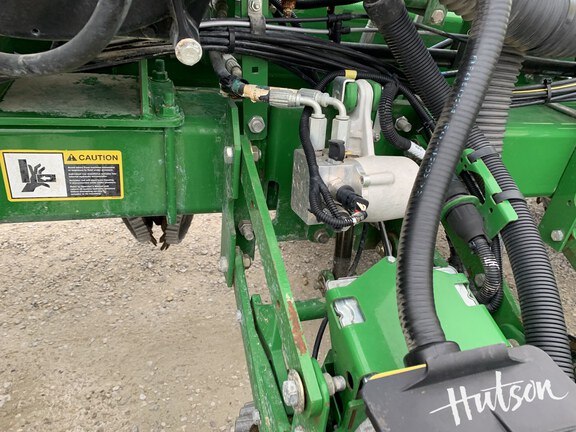 Photo of 2017 John Deere 1775NT