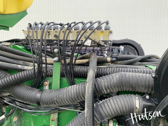 Photo of 2017 John Deere 1775NT