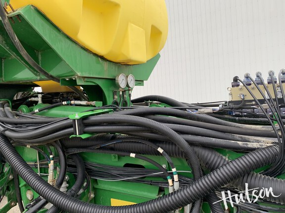 Photo of 2017 John Deere 1775NT