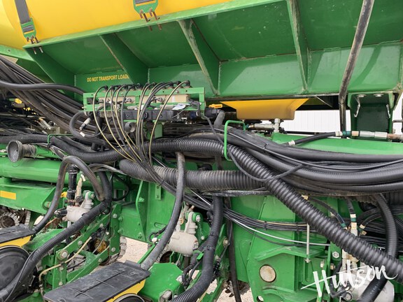 Photo of 2017 John Deere 1775NT