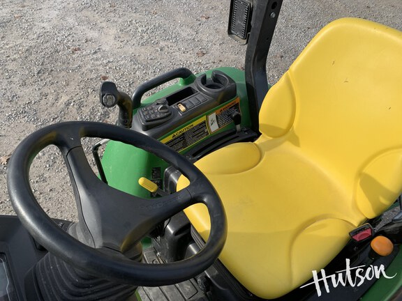 Photo of 2024 John Deere 3046R