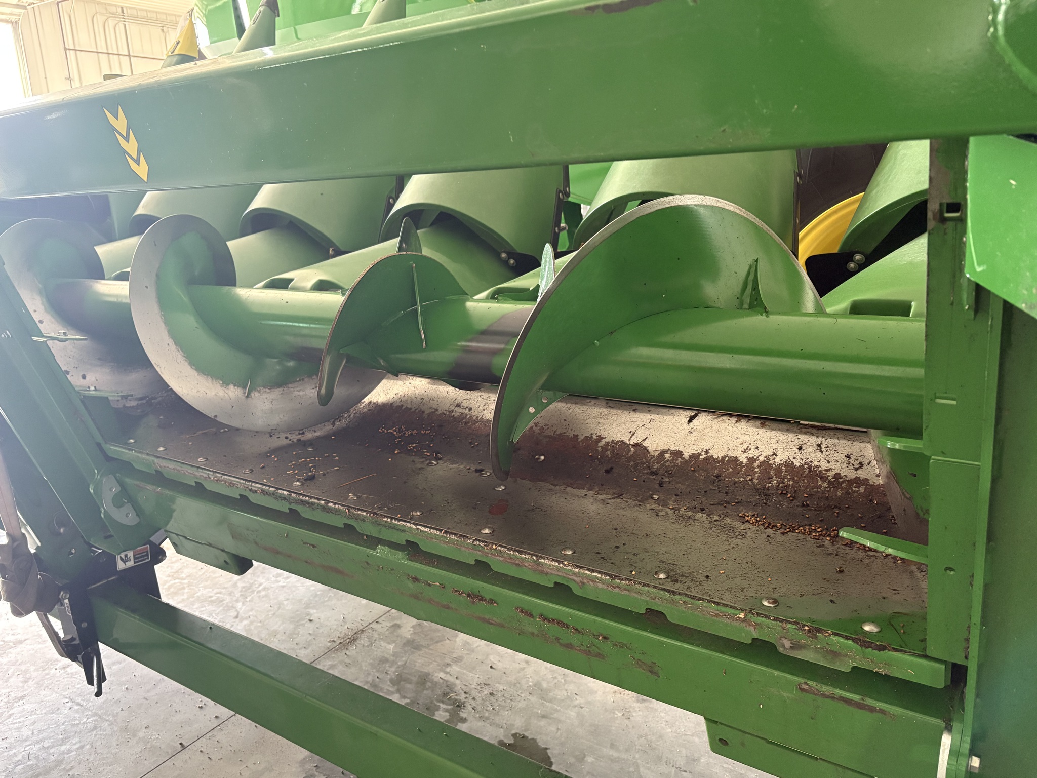 2023 John Deere C8R Image 11