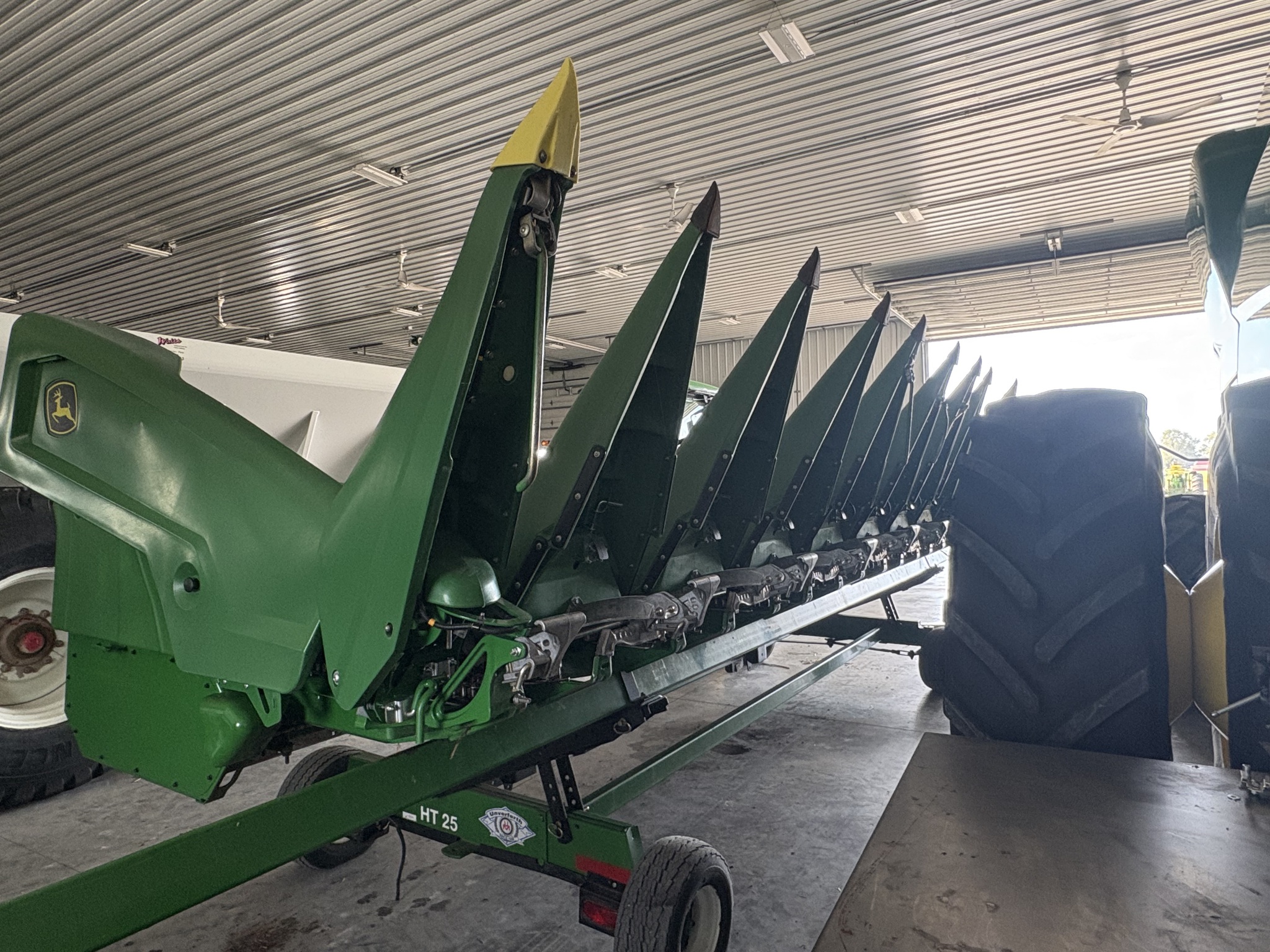 2023 John Deere C8R Image 6