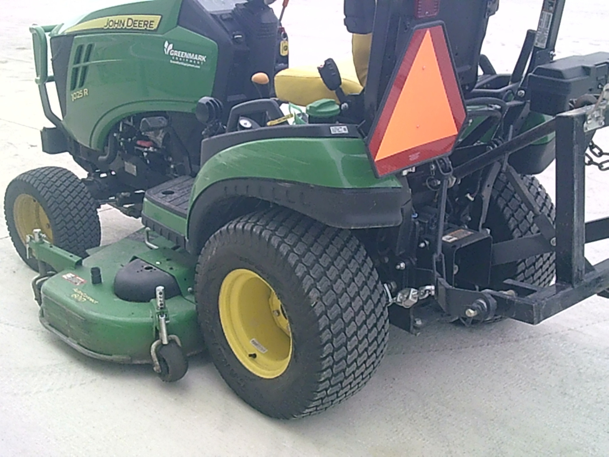 2023 John Deere 1025R Image 4