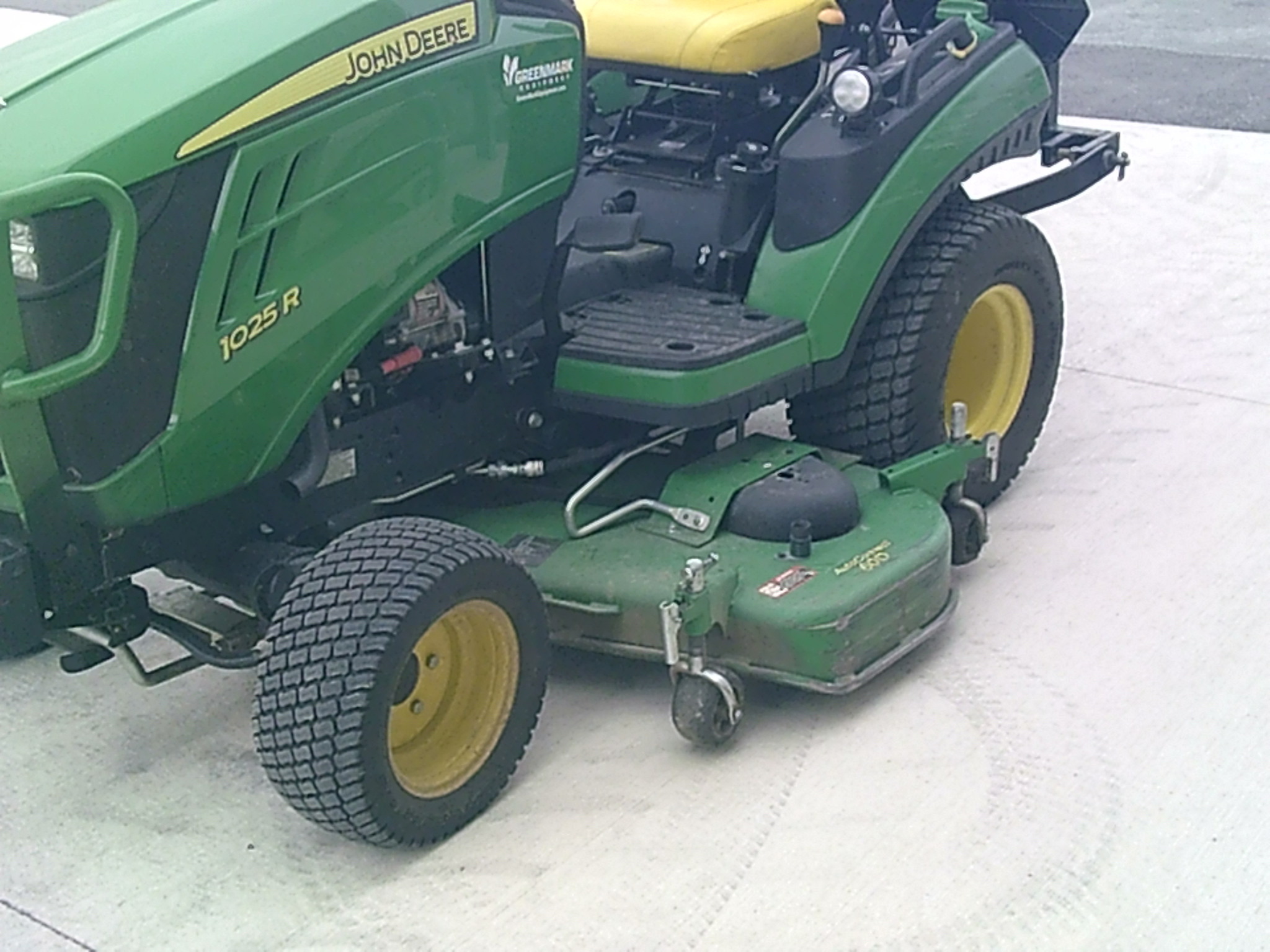 2023 John Deere 1025R Image 5