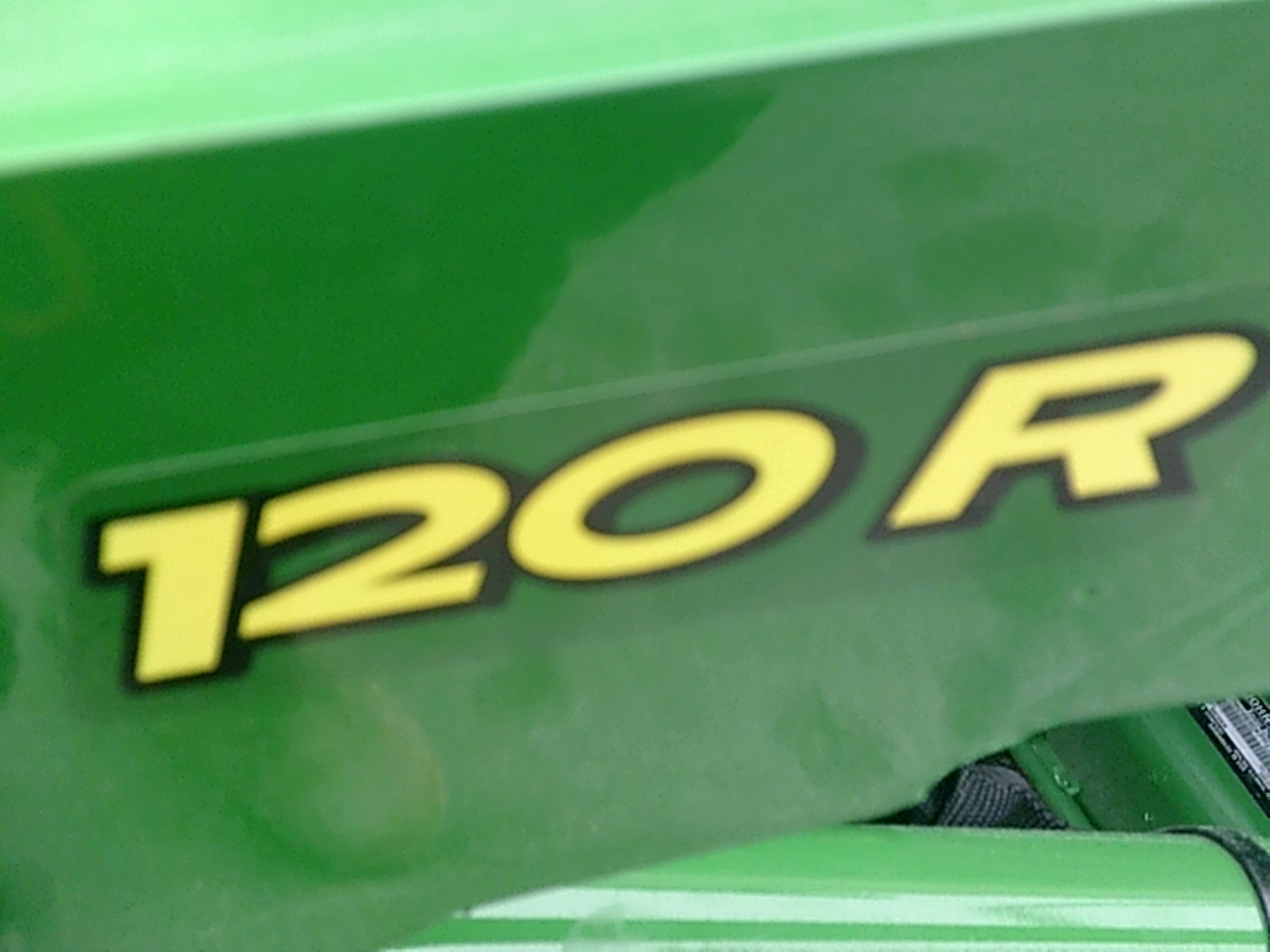 2023 John Deere 1025R Image 9