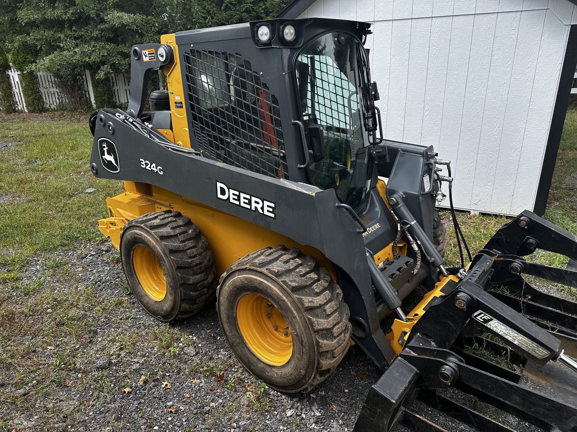 2021 John Deere 324G Image 1