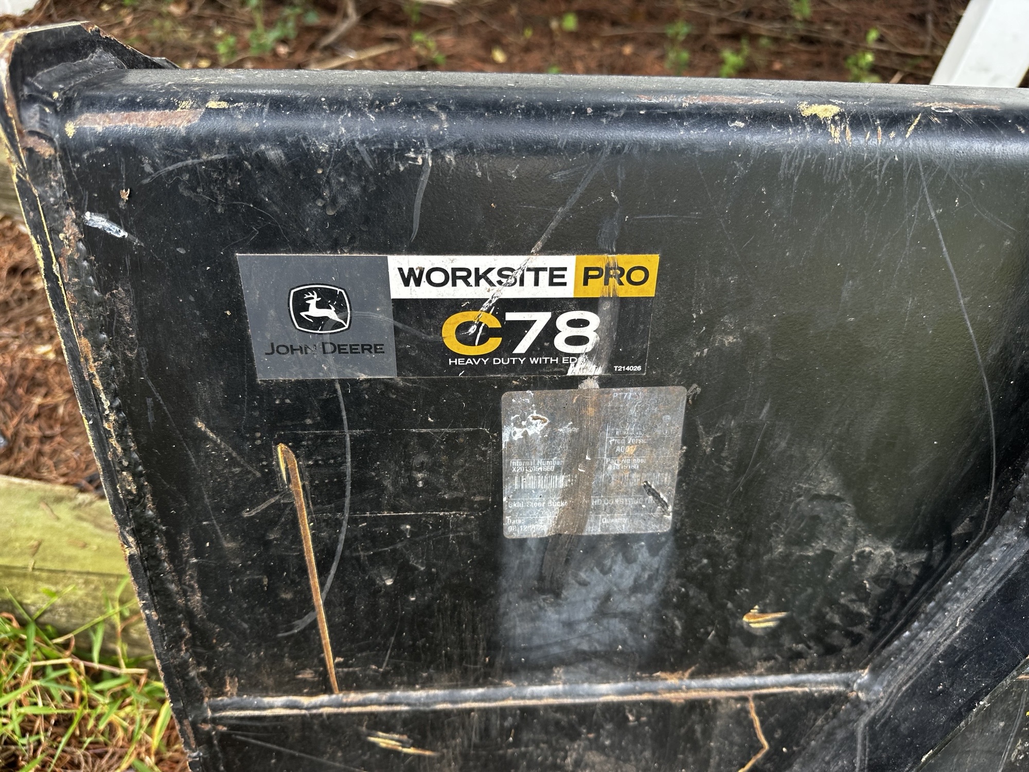 2021 John Deere 324G Image 13