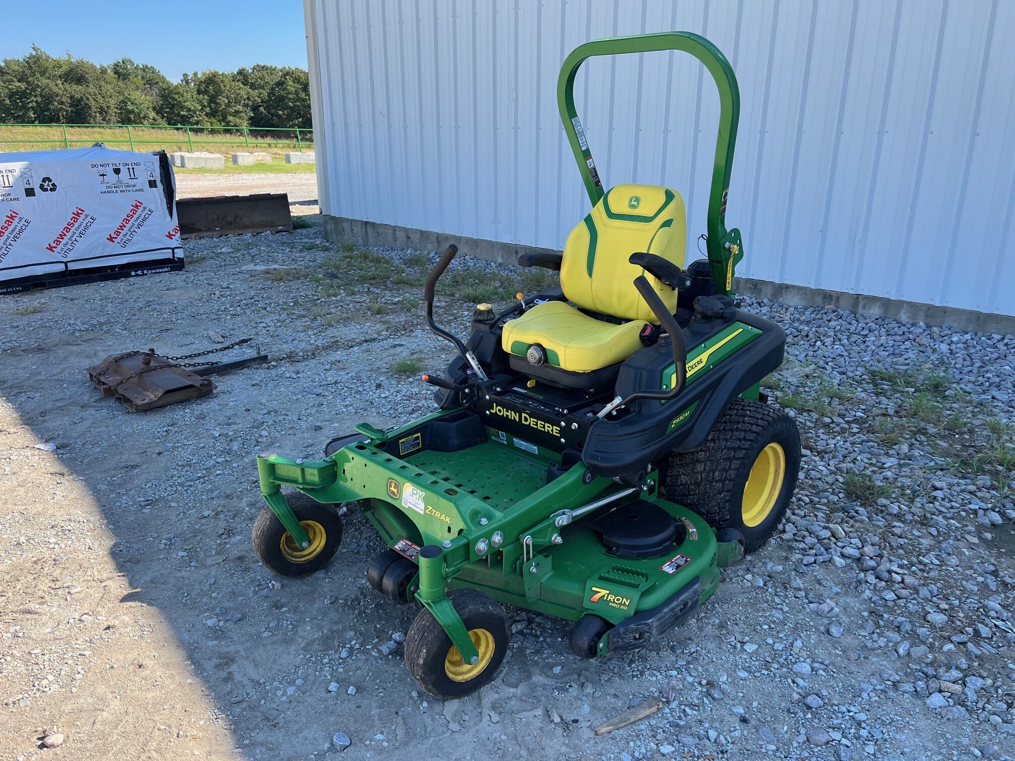 2023 John Deere Z930M Image 8
