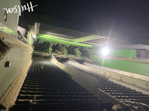 Photo of 2025 John Deere S7 800