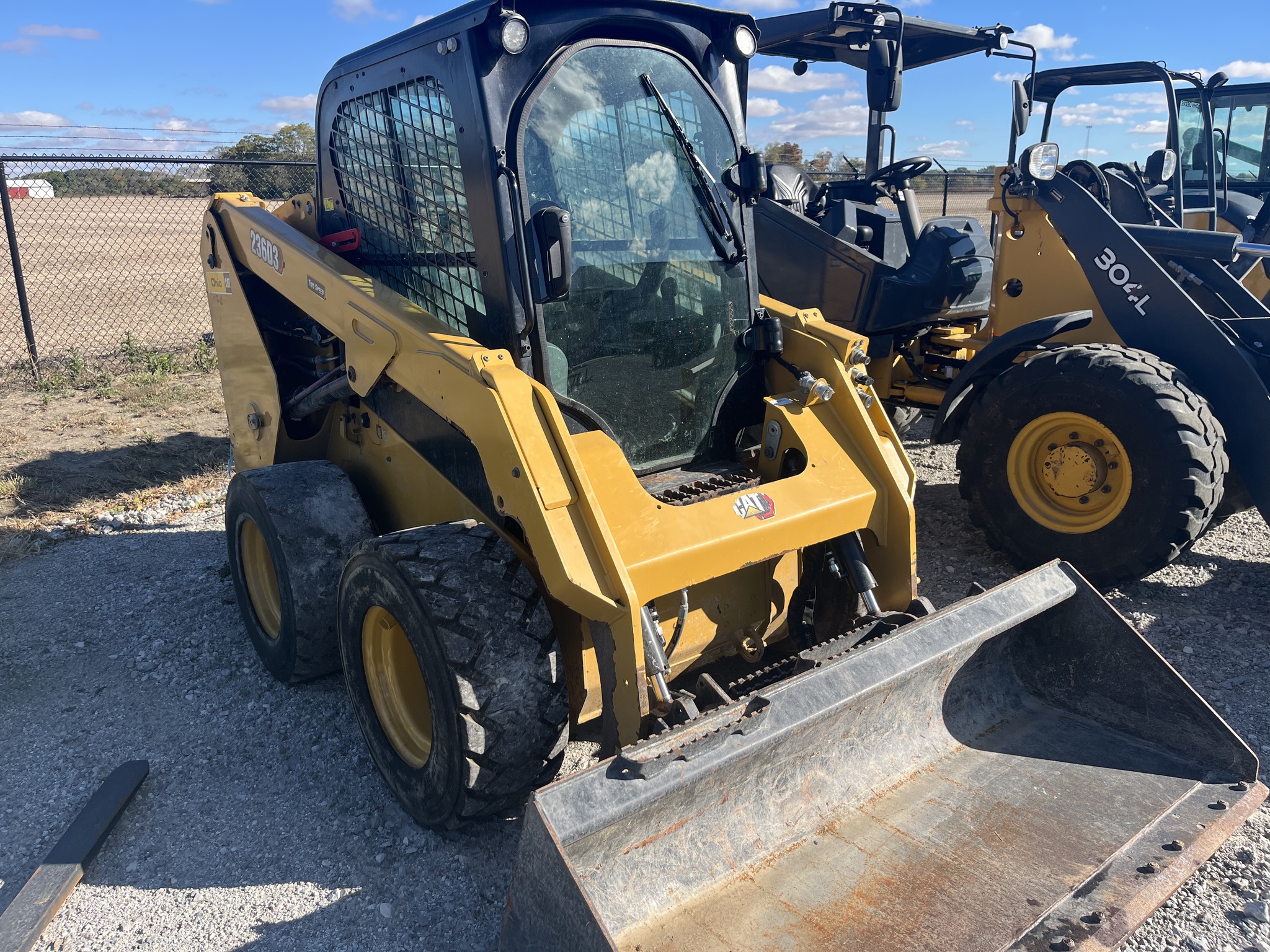 2023 Caterpillar 236D Image 1