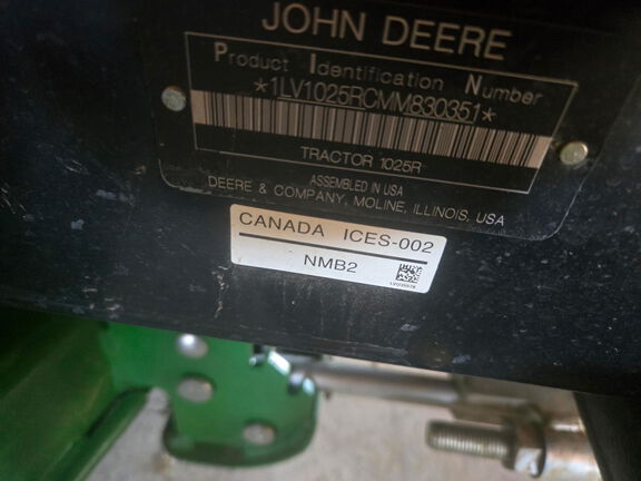 Photo of 2022 John Deere 1025R